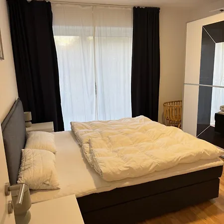 Appartamento Schoene Mit Terrasse Lubecca